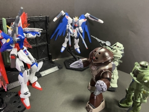 ガンダムとモビルスーツ